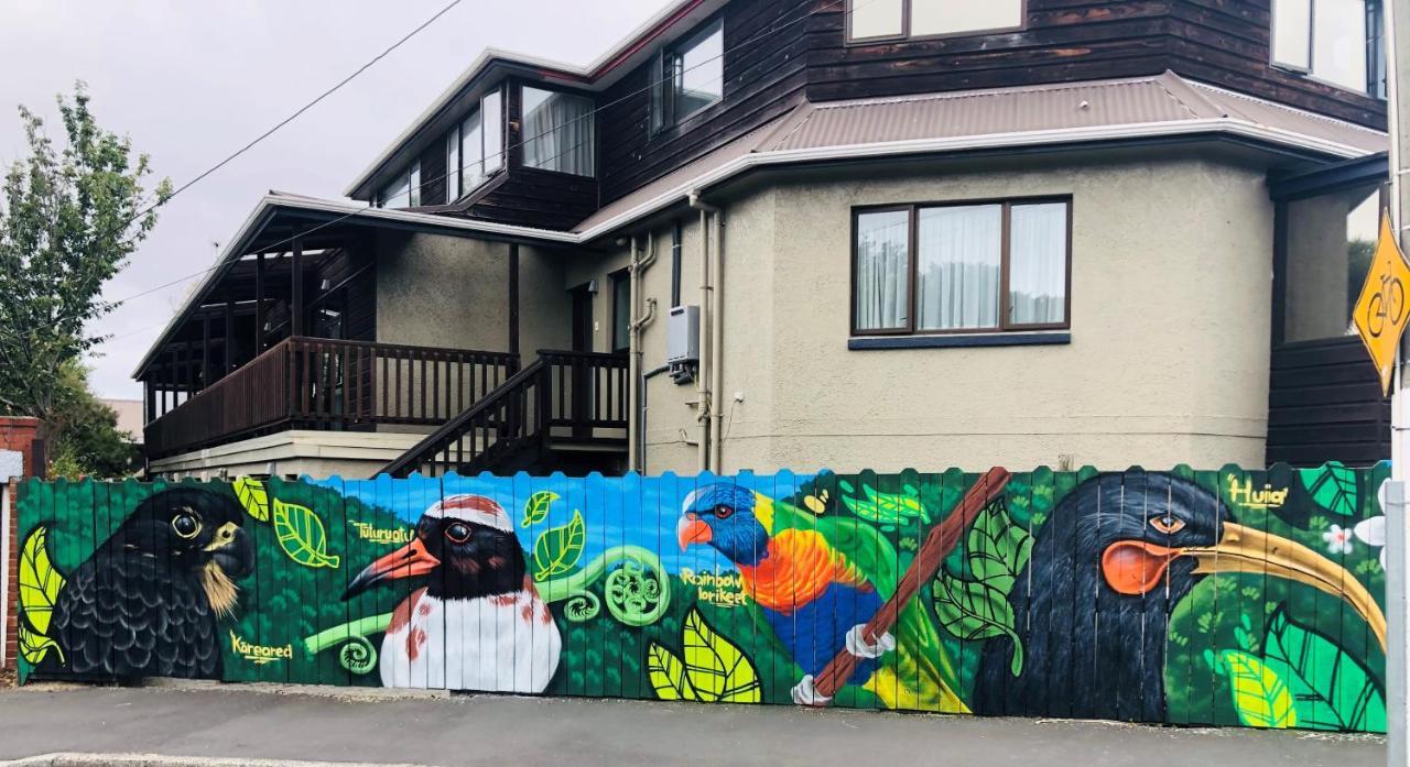 Commodore Motel Dunedin Exterior photo