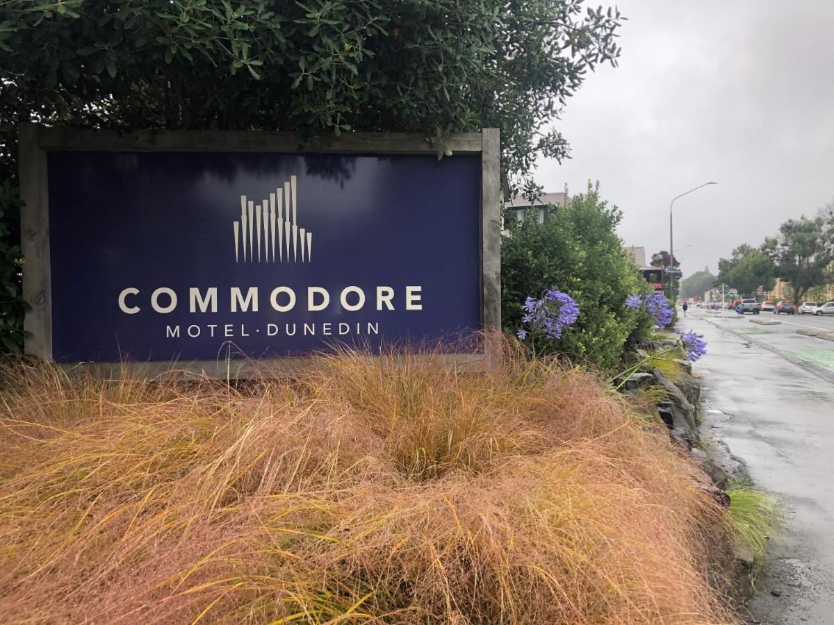 Commodore Motel Dunedin Exterior photo